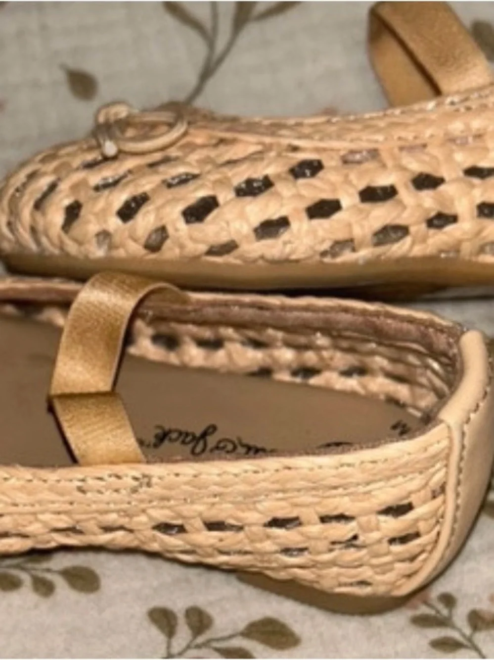 Cat & Jack cream woven